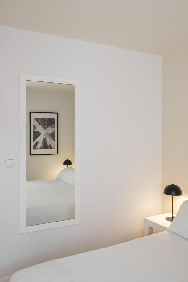 Latroupe Grand Place Hostel Bruxelles Esterno foto